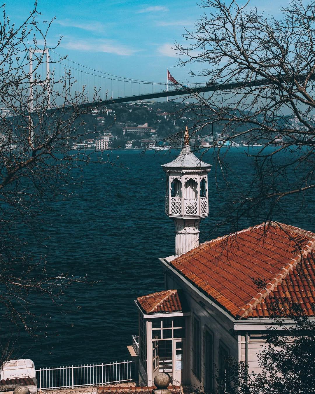 Üryanizade Ahmet Esat Efendi Cami