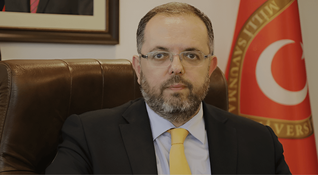 Erhan Afyoncu 