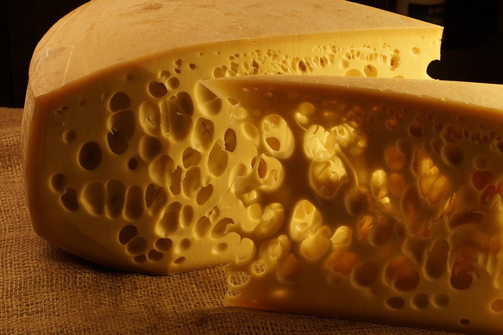 Kars Gravyer Cheese