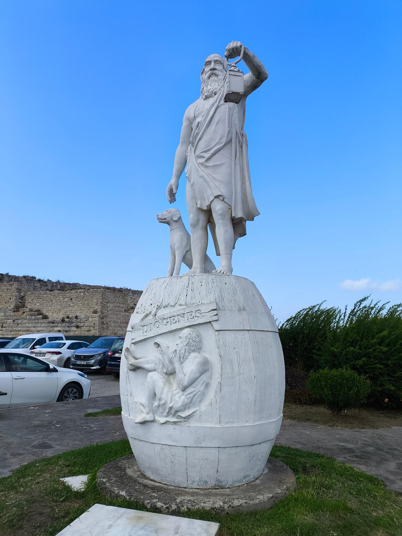 Statue of Diogenes