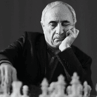 Nurullah Genç'in "Ölüm Noktürnü" Şiiri