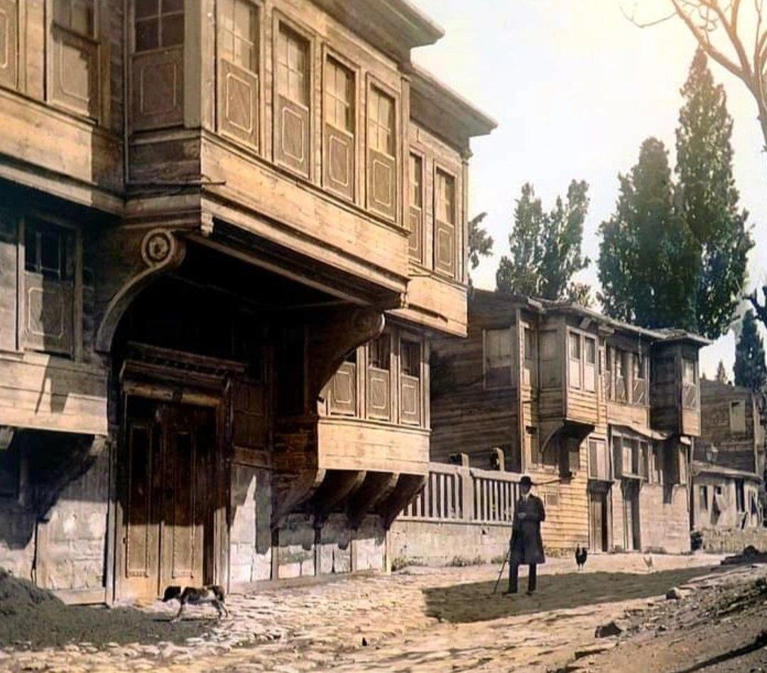Eliböğründe