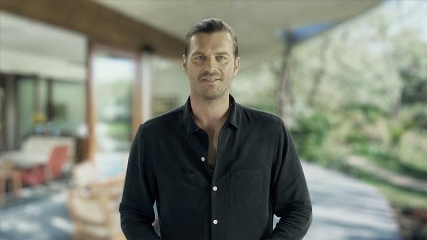 Kıvanç Tatlıtuğ