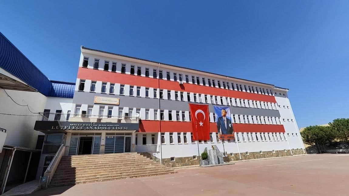 Lütfi Ege Anadolu Lisesi