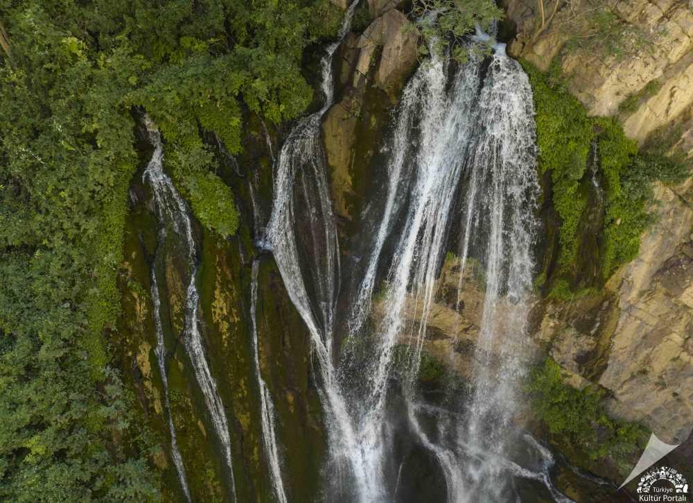 Kaval Waterfall