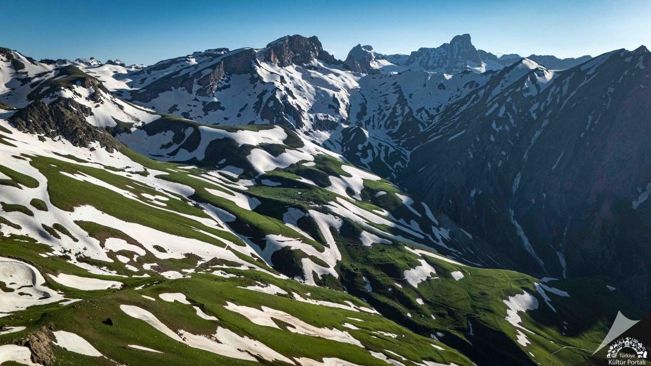 Valley of Paradise and Hell