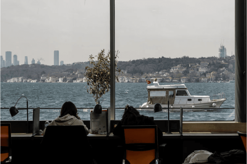 Yalı Kütüphanesi