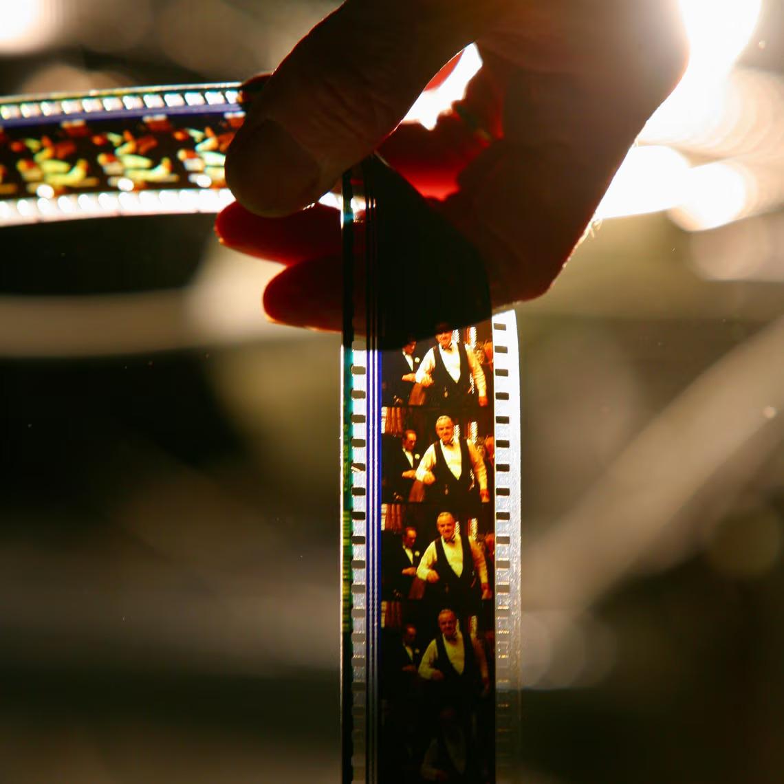 35mm Film (English)