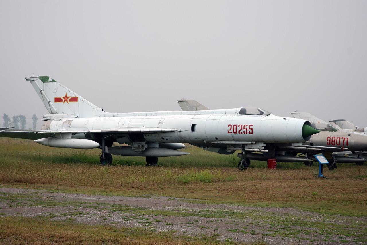 Shenyang J-8 (AZ)