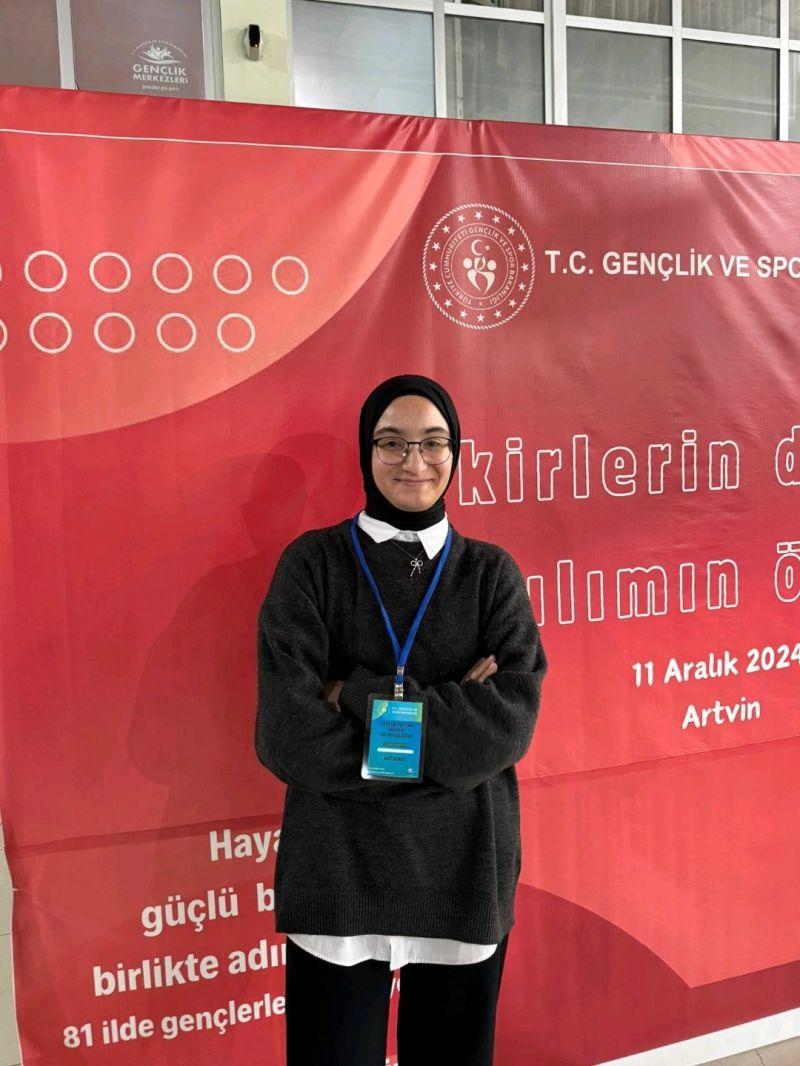 Sılanur Soyar
