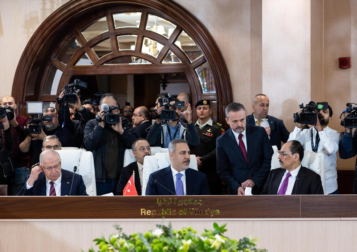 AA-20250309-37288729-37288725-TURKIYE_URDUN_IRAK_LUBNAN_VE_SURIYE_ARASINDA_DUZENLENEN_TOPLANTI_AMMANDA_BASLADI.jpg