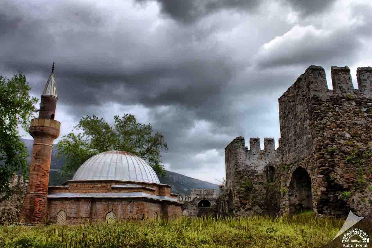 Mamure Kalesi