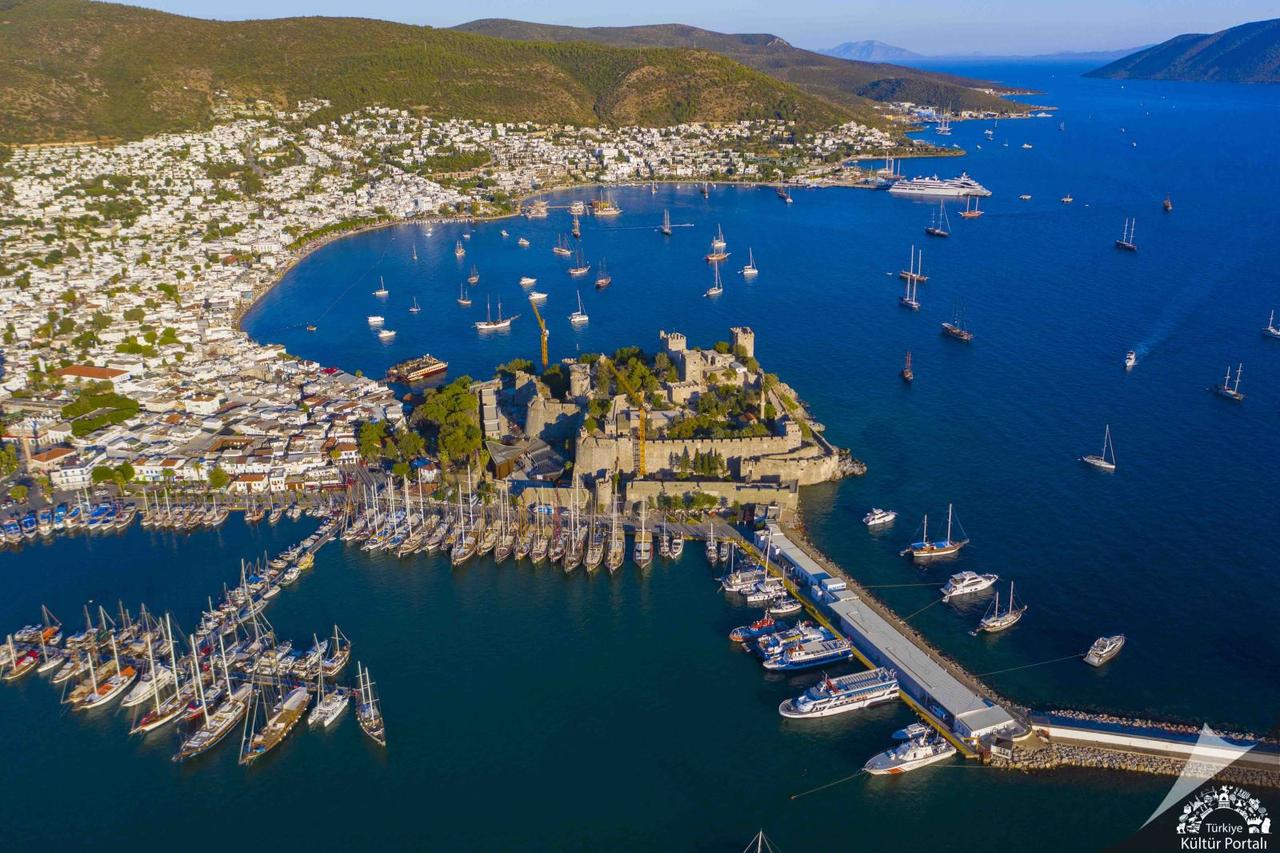 Bodrum Sualt Arkeoloji Müzesi - Bodrum Kalesi (1).jpg