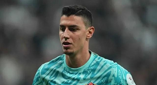 Berke Özer 