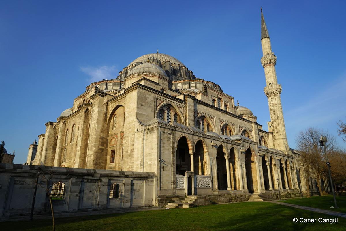 Şehzadebaşı Camii 
