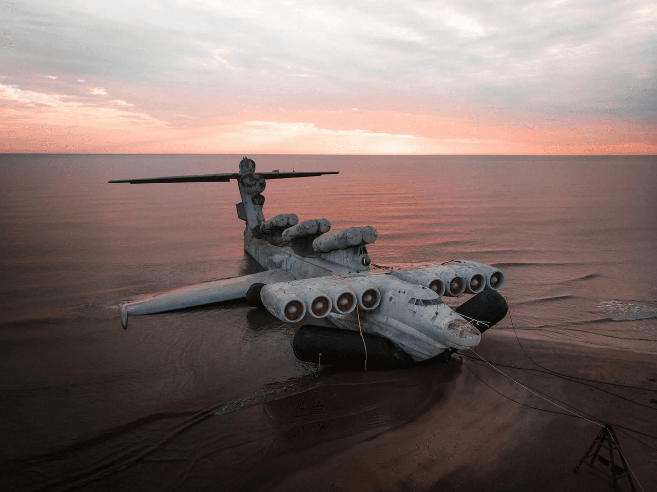 Lun Class MD-160 Ekranoplan