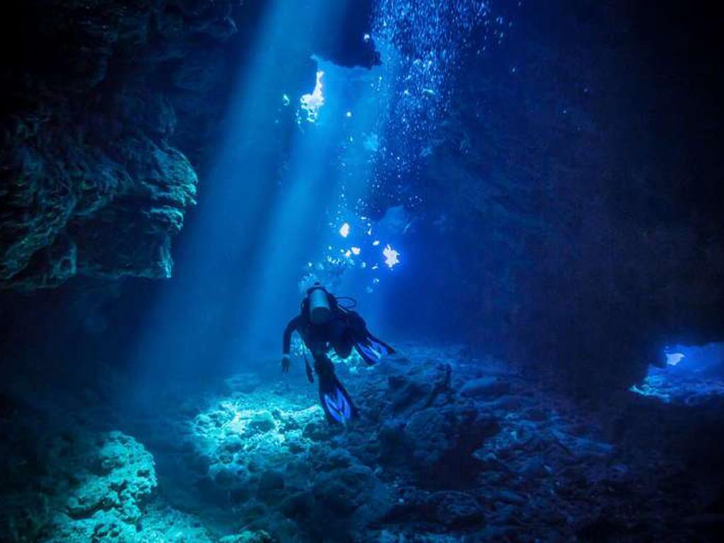 Finike Suluin Cave