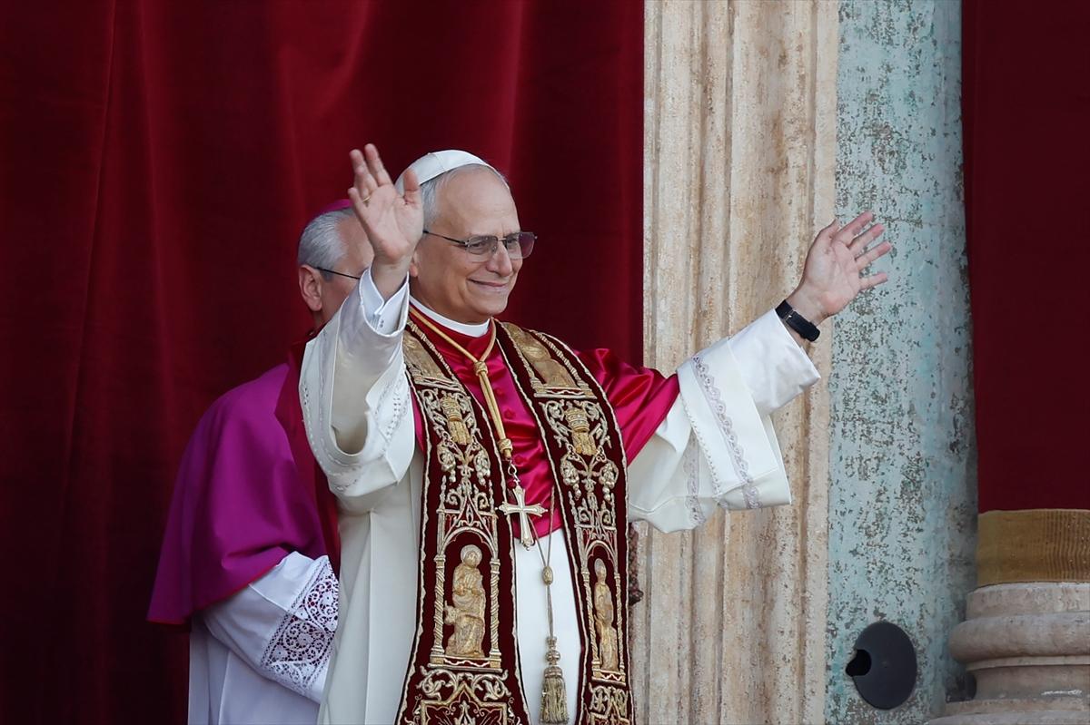 AA-20250508-37890332-37890329-VATIKANDA_YAPILAN_PAPALIK_SECIMINDE_ABDLI_KARDINAL_PREVOST_YENI_PAPA_SECILDI.jpg