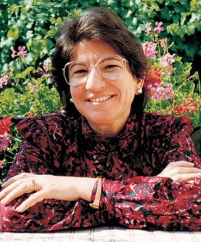 Janet Akyüz Mattei KAPAK.png