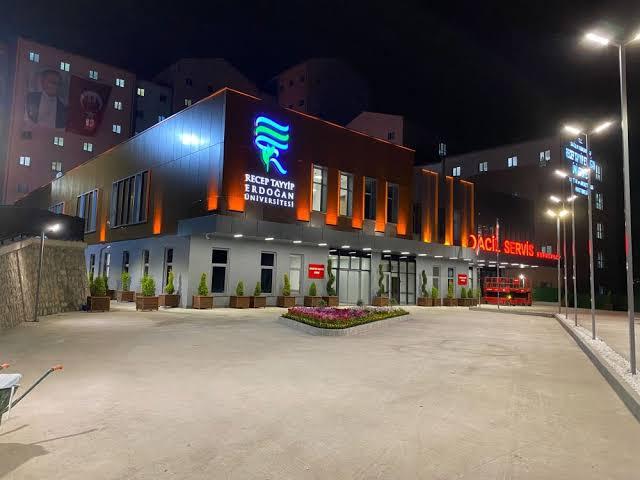 Recep Tayyip Erdoğan Üniversitesi Eğitim ve Araştırma Hastanesi