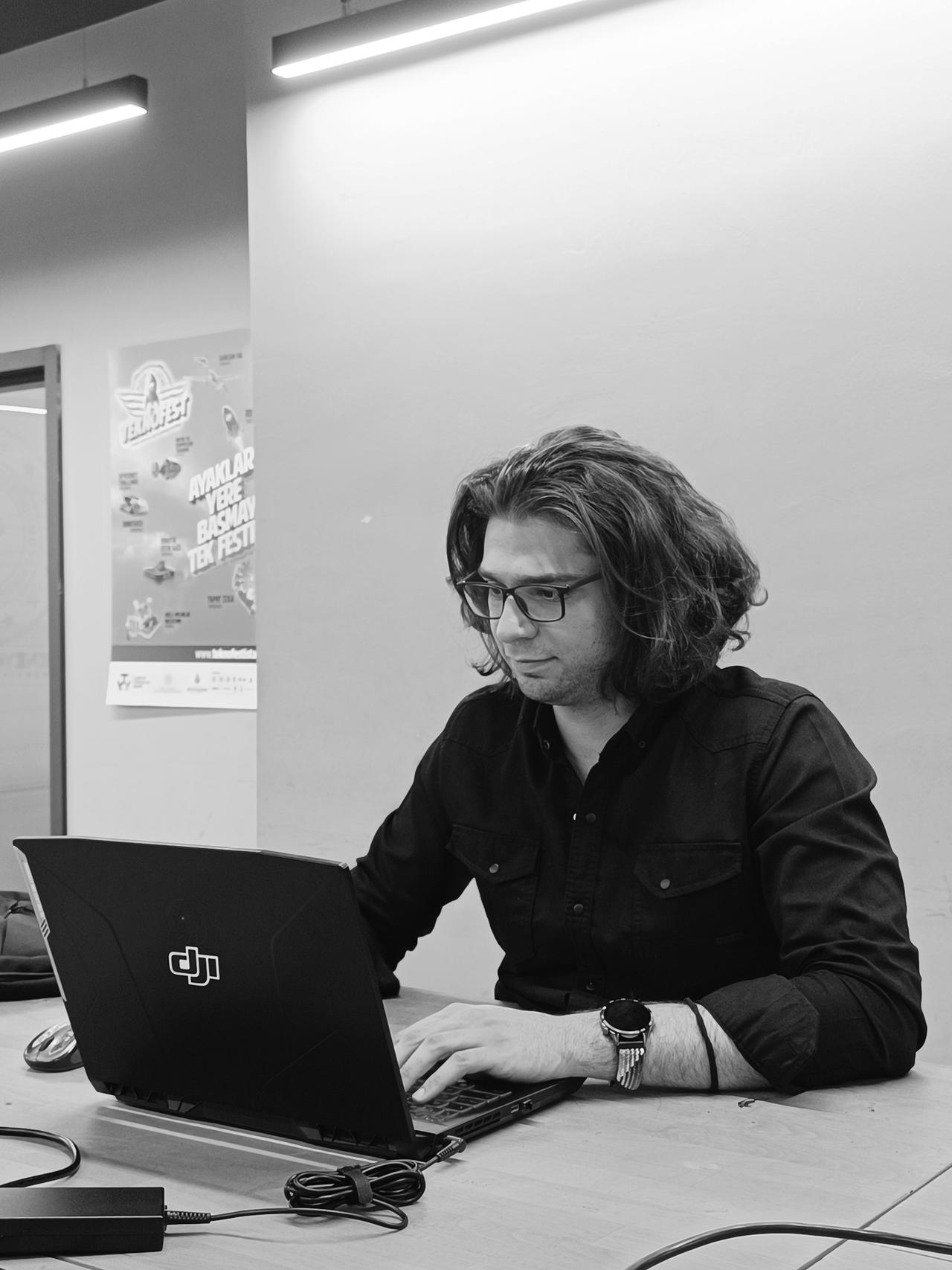 Ali Hakyol