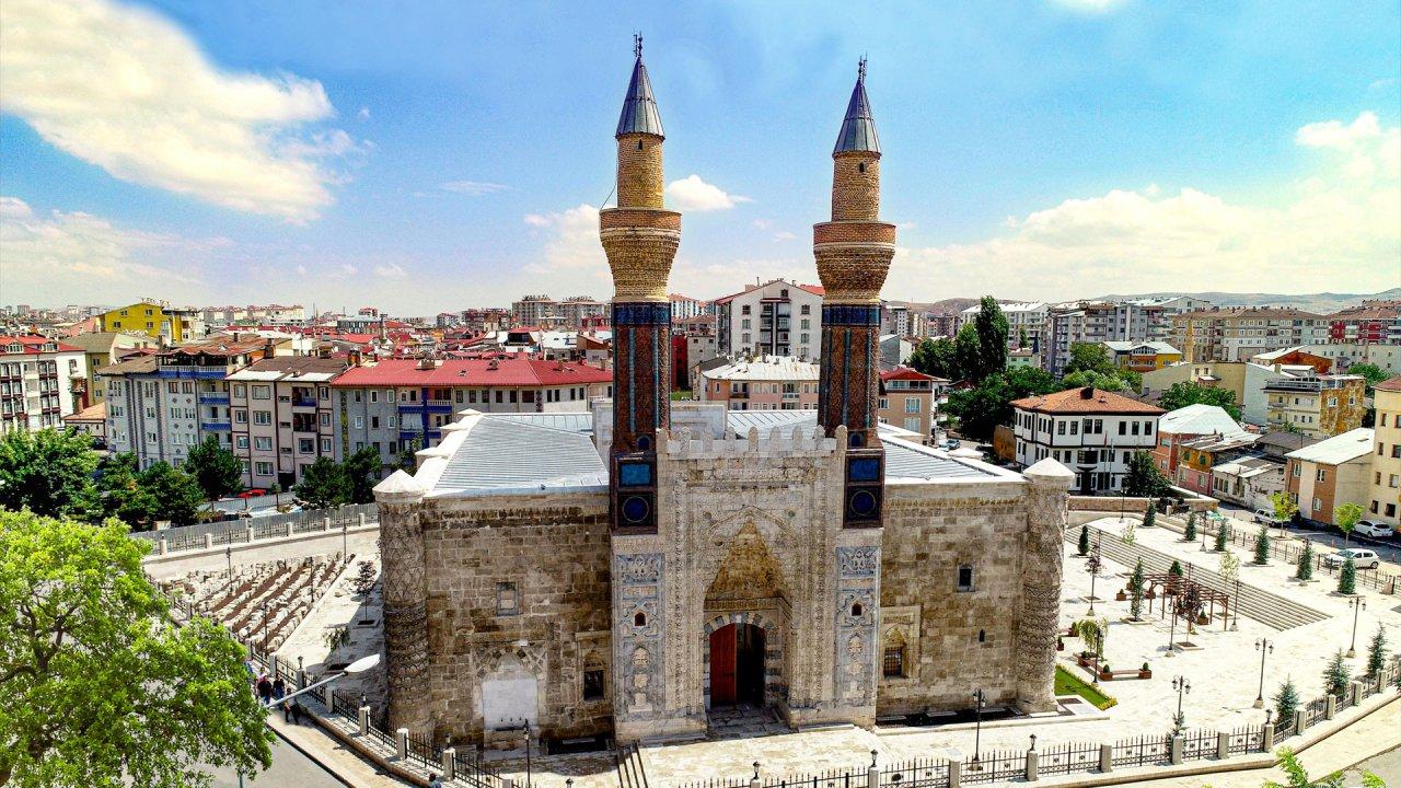 Gök Medrese