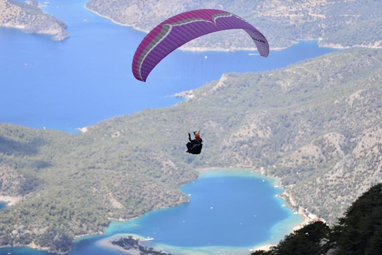 Paragliding
