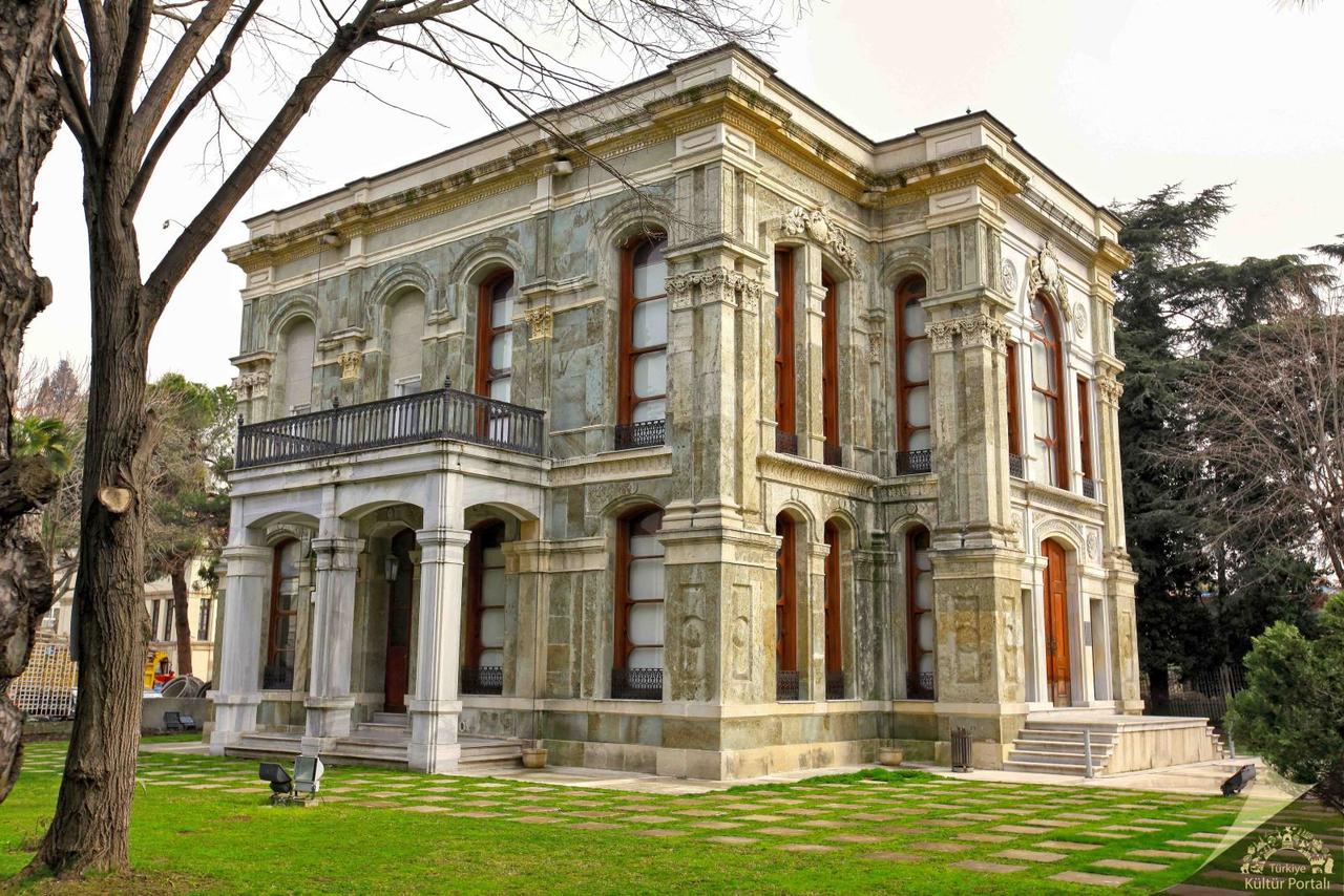 Kasr-ı Hümayun (İzmit Sarayı)