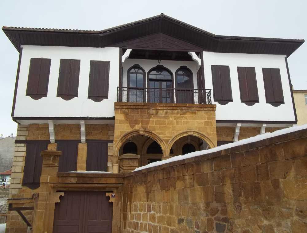 Karslıoğlu Konağı