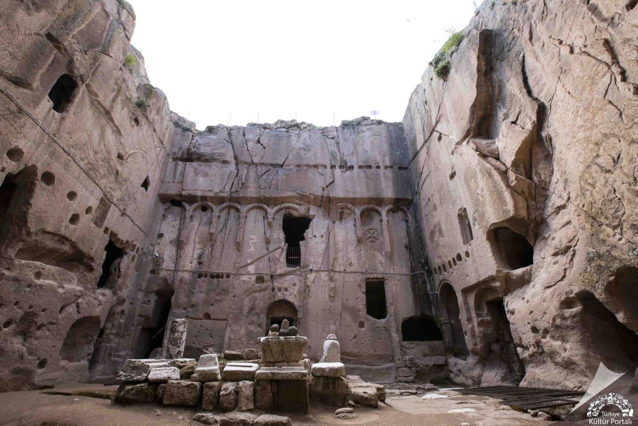 Gümüşler Monastery
