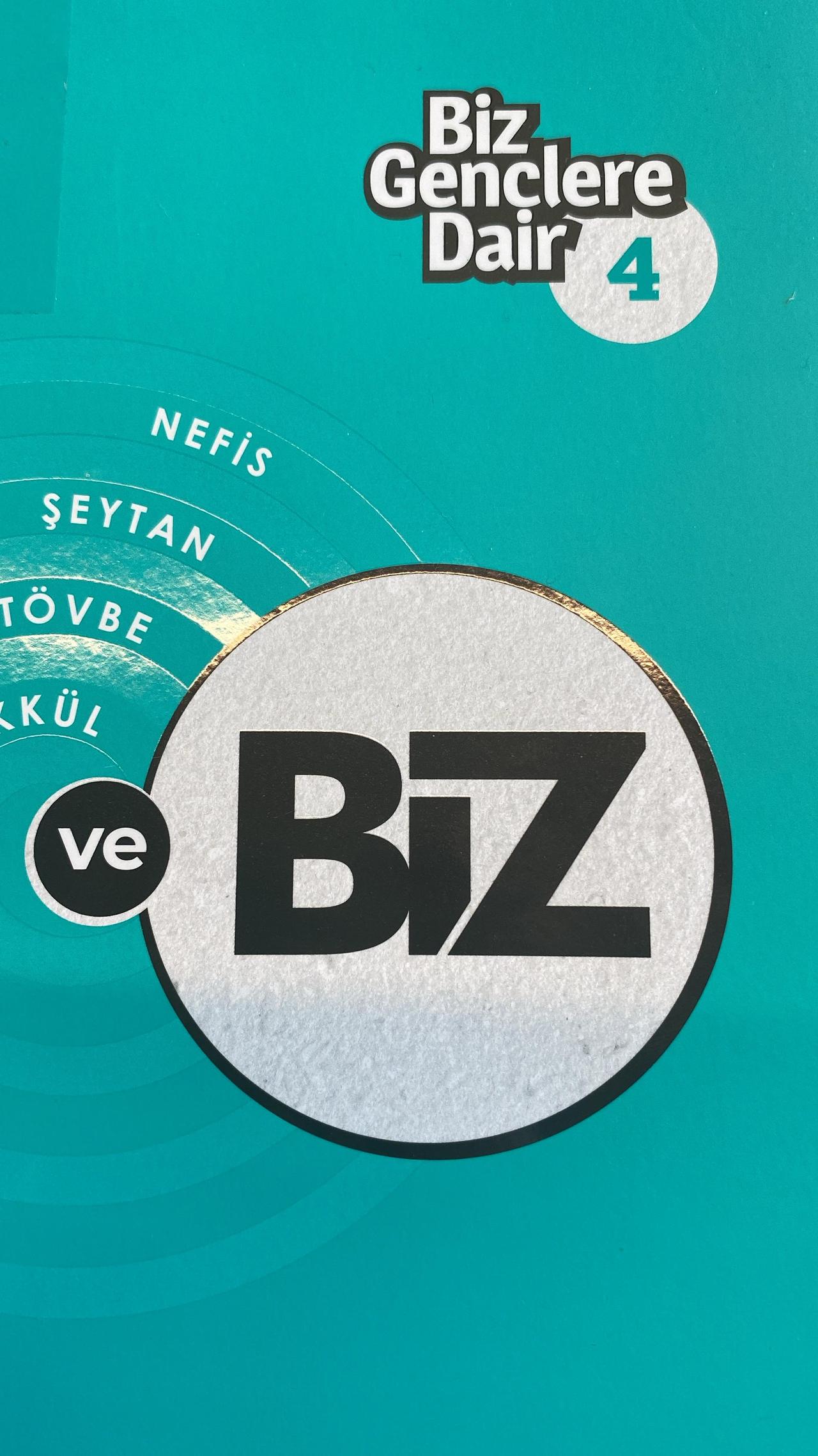 Biz Gençlere Dair 4  (Kitap)
