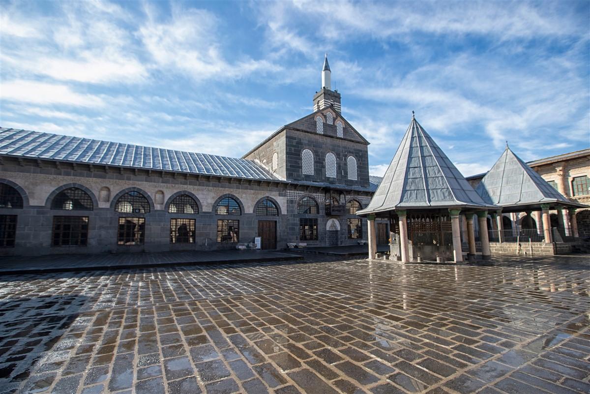 Diyarbakır Architecture