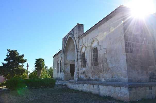 Kurtkulağı Kervansarayı