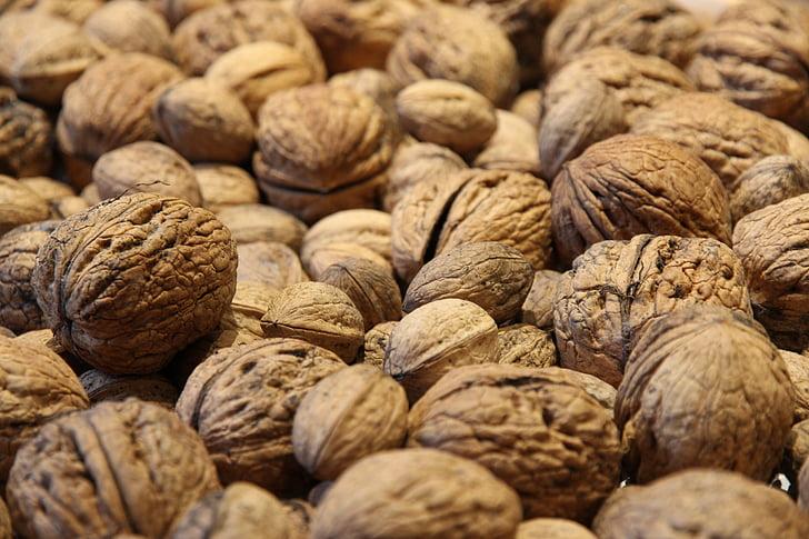 walnuts-walnut-nuts-close-preview.jpg