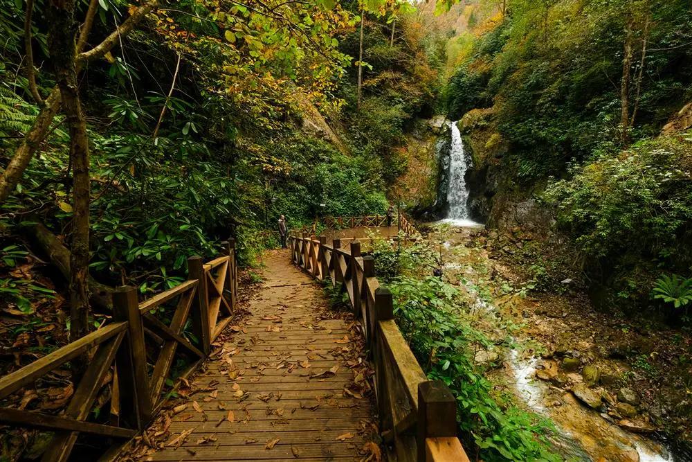 Akyamaç Waterfall Nature Park