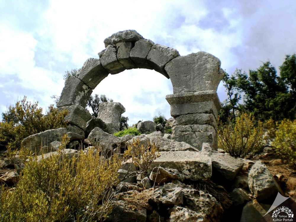 20220421115147210_Ariassos_6_Antalya_Muzesi_Arsivi.jpg