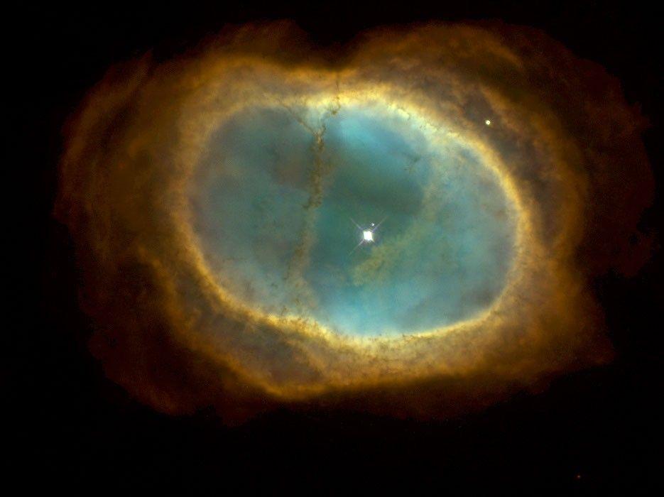 Southern Ring Nebula (NGC 3132)