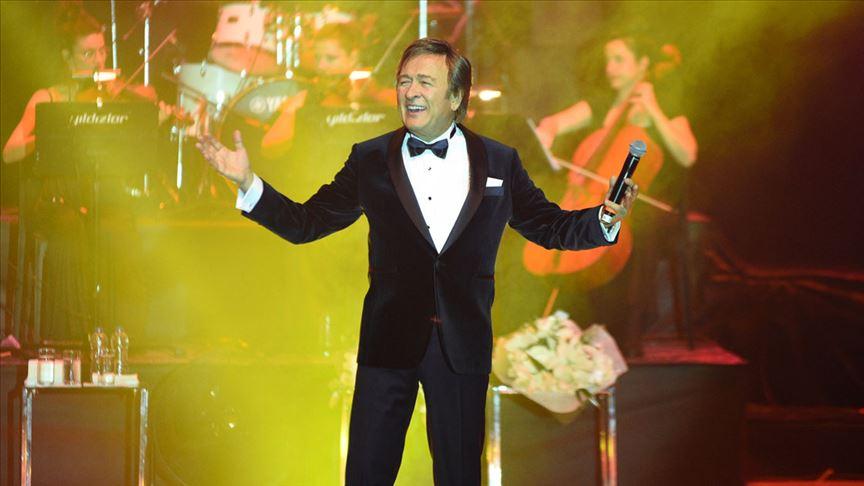 Erol Evgin 