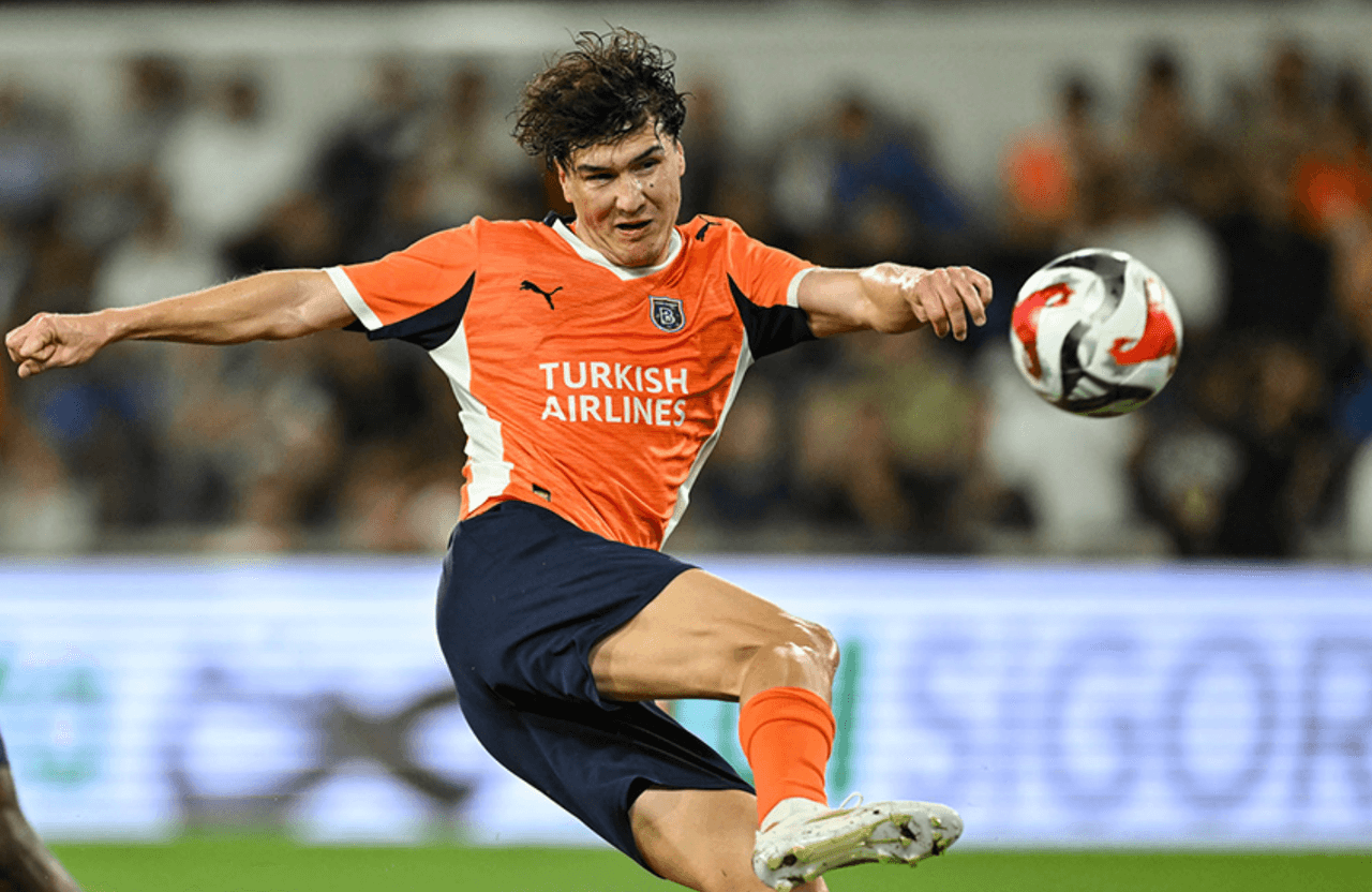UEFA Conference League Play-Off Round: Başakşehir FK - U. Craiova