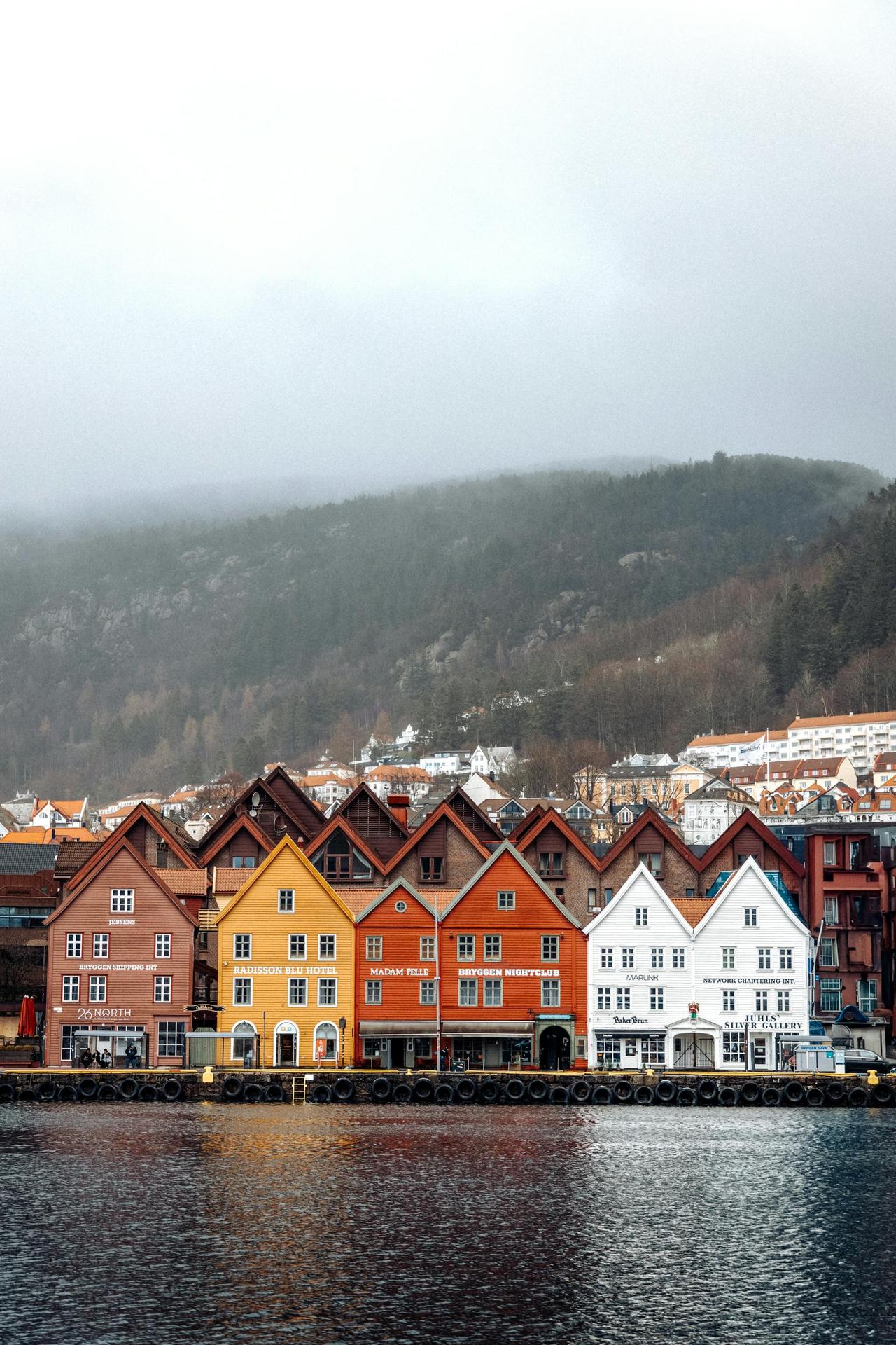 Bryggen Evleri
