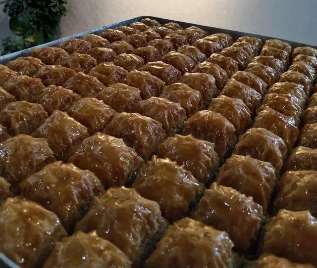 Amasya Walnut Honey Baklava