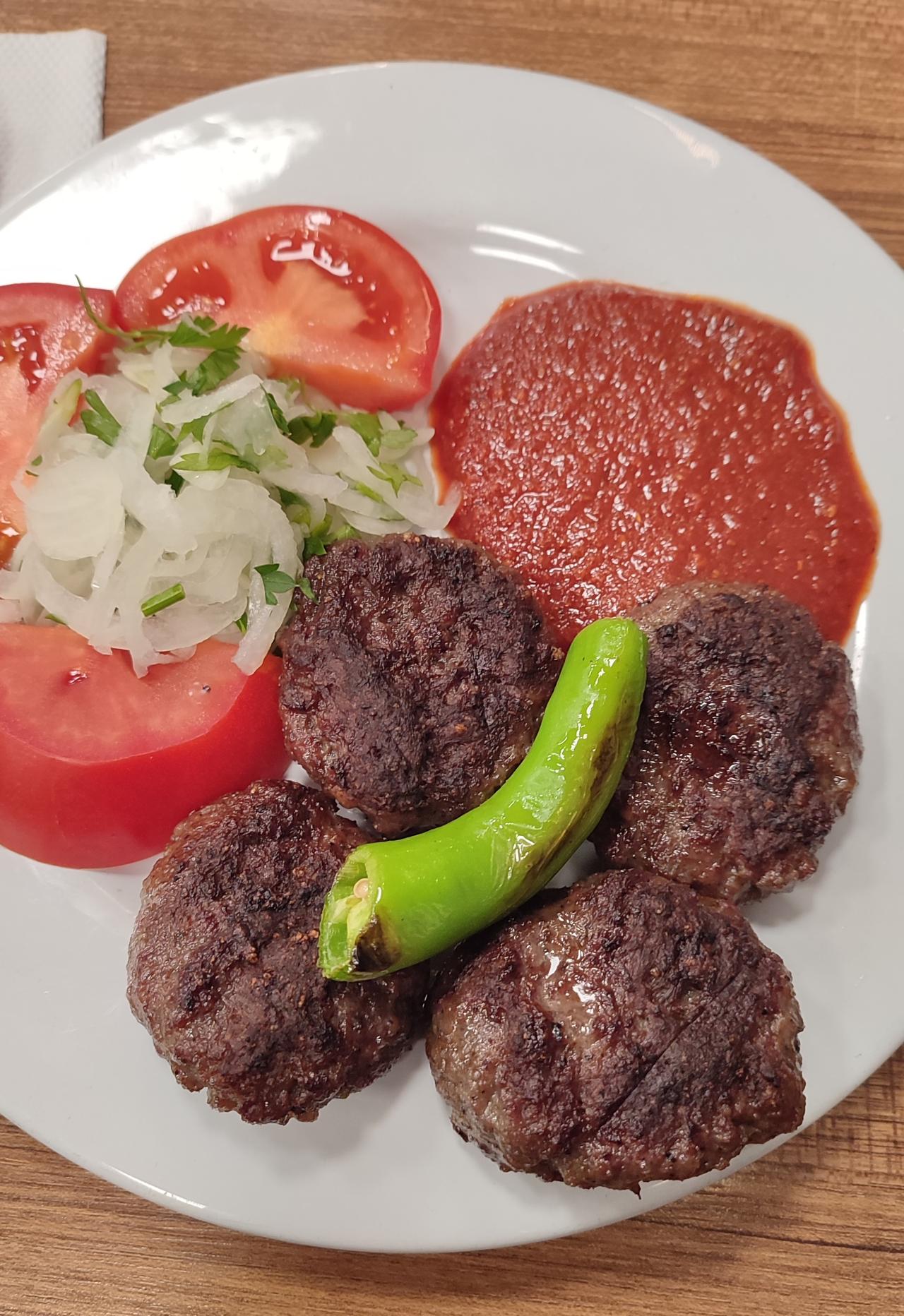Uzunköprü Meatballs