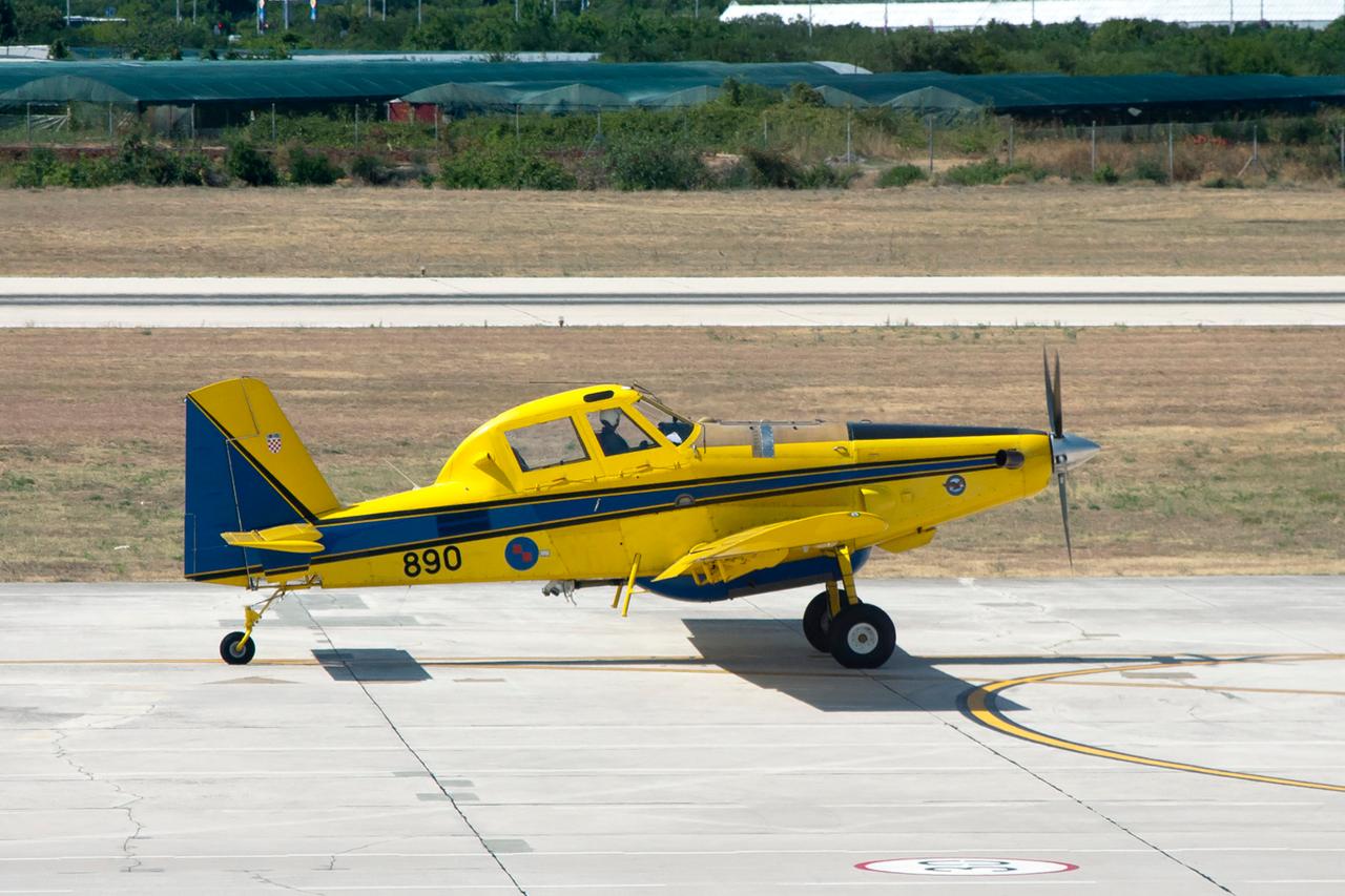 Air Tractor AT-802