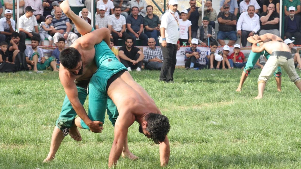 Karakucak Wrestling