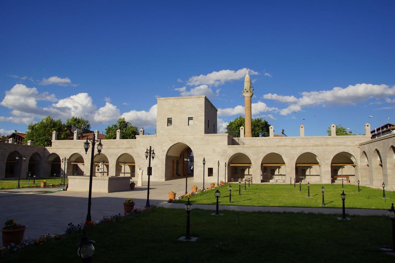 Silahtar Mustafa Pasha Caravanserai