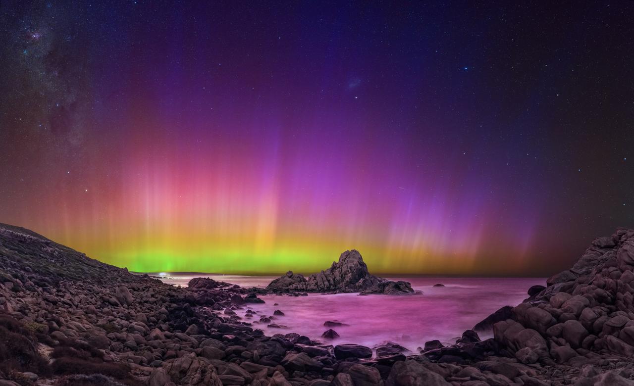 Southern Lights (Aurora Australis)