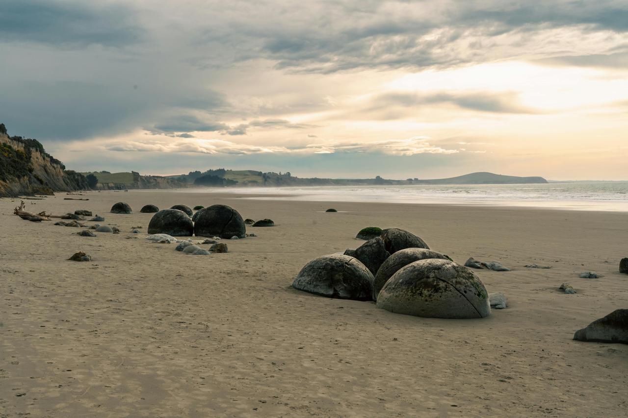 Moeraki Kayaları