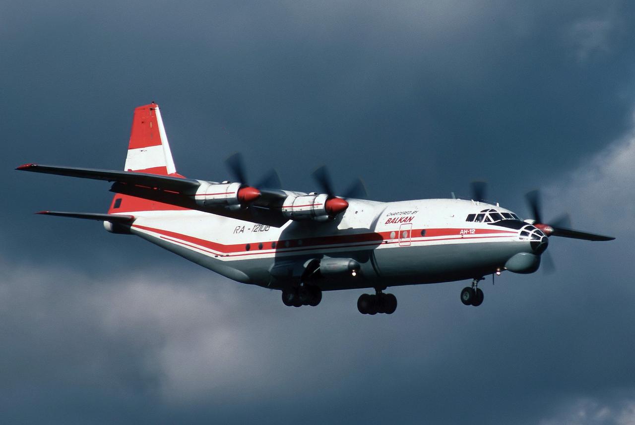 Antonov An-12