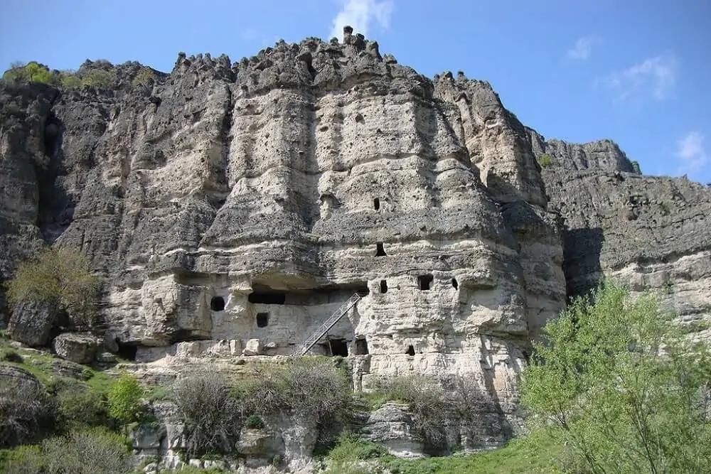 Seben Rock Houses