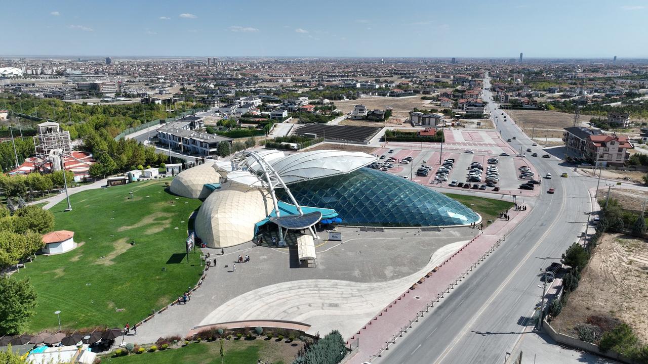 Konya Tropikal Kelebek Bahçesi